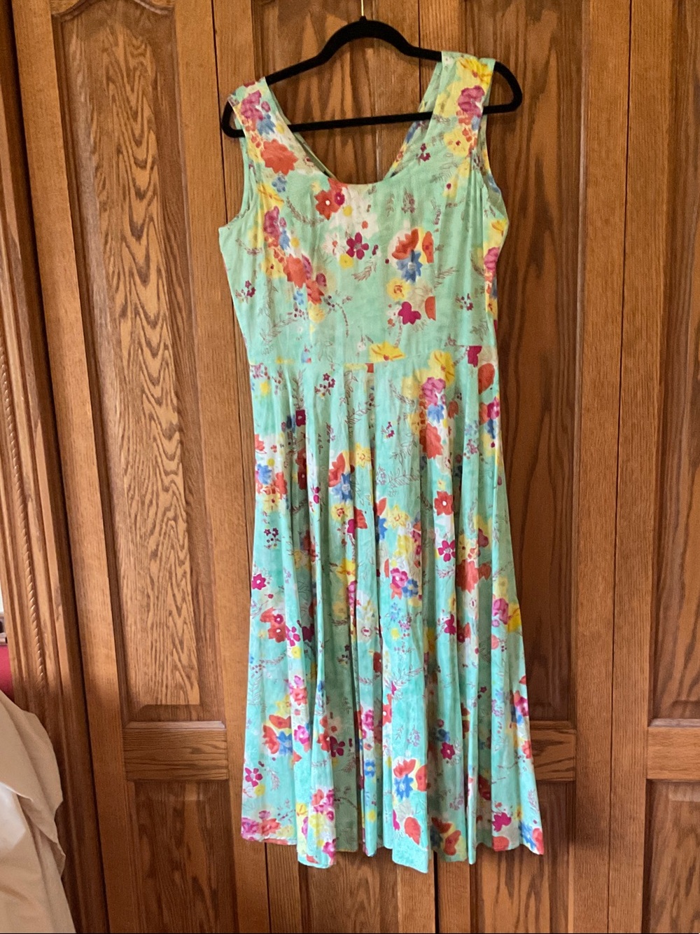 Sleeveless Mint Floral Midi Dress
